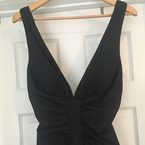 xscape by joanna chen black dress